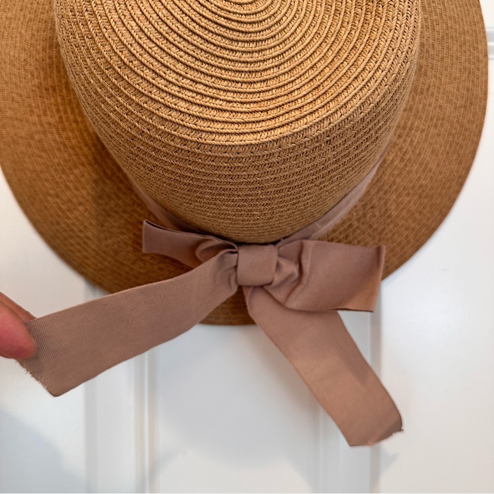 MaxMara - Intrend Tan Straw Hat with Ribbon - Beautiful - Picture 7 of 9
